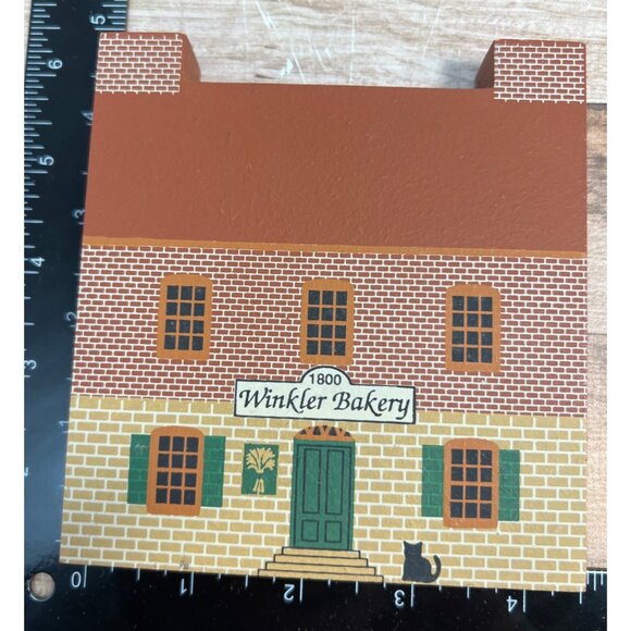 1989 The Cats Meow Series VII Winkler Bakery Wooden Shelf Sitter Decor Hand-Sign - Picture 1 of 2